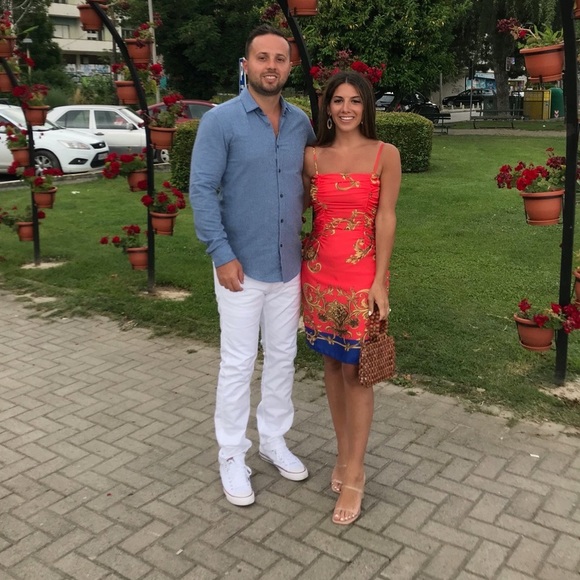 Marciano Dresses & Skirts - Marciano dress ✨